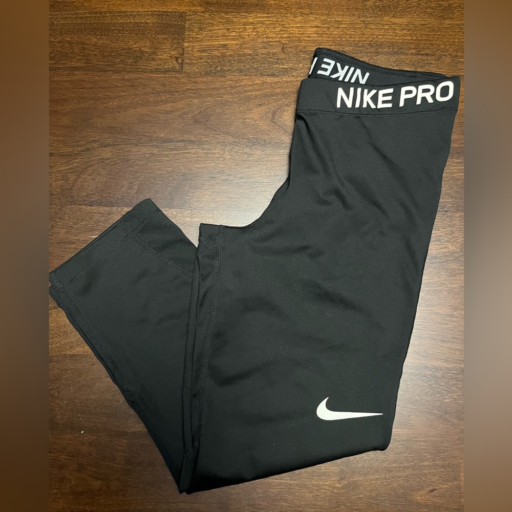 Nike Pro cropped leggings